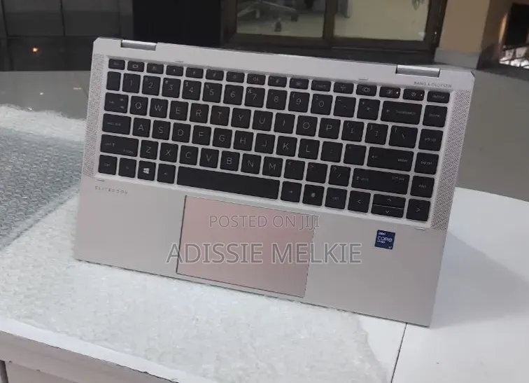 New Laptop HP EliteBook 1040 G8 16GB Intel Core i7 SSD 512GB