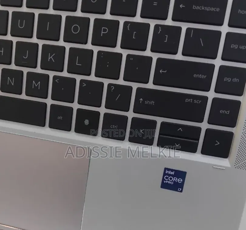 New Laptop HP EliteBook 1040 G8 16GB Intel Core i7 SSD 512GB