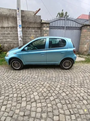 Toyota Vitz 2001 Blue