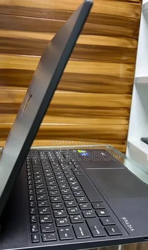 New Laptop HP 14-dq1025cl 16GB Intel Core i5 SSD 512GB