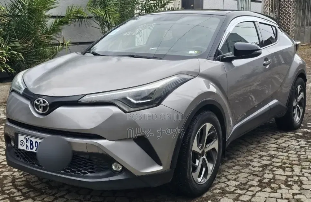 Toyota C-HR 2017 Silver