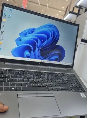 New Laptop HP ZBook Studio 16GB Intel Core i7 SSD 512GB
