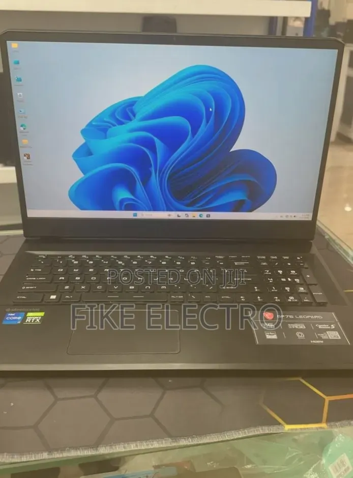 New Laptop MSI GP75 Leopard 16GB Intel Core i7 SSD 1T