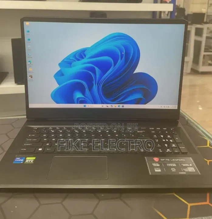 New Laptop MSI GP75 Leopard 16GB Intel Core i7 SSD 1T