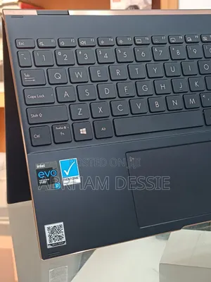 New Laptop Asus 16GB Intel Core i7 SSD 512GB