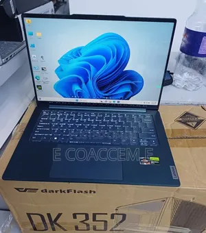 New Laptop Lenovo 16GB AMD Ryzen 7 SSD 512GB