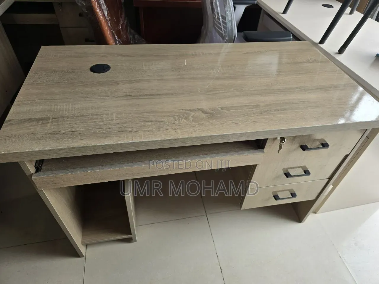 Local Office Table 1.20cm