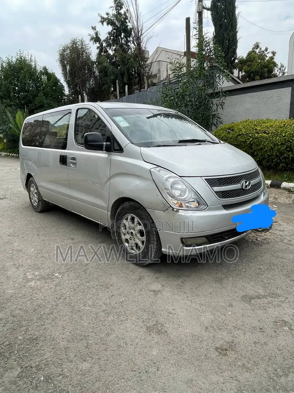 Hyundai H200 2010 Silver