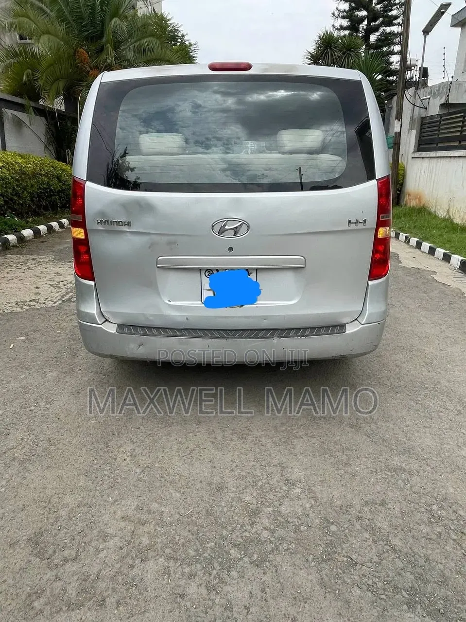 Hyundai H200 2010 Silver