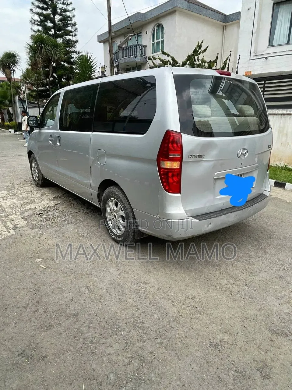 Hyundai H200 2010 Silver