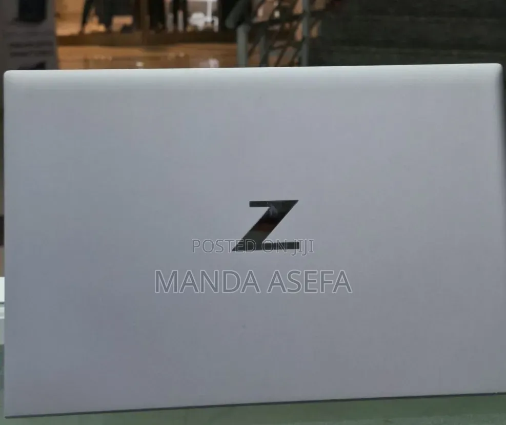 New Laptop HP ZBook Firefly 14 G7 16GB Intel Core i7 SSD 512GB