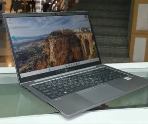 New Laptop HP ZBook Firefly 14 G7 16GB Intel Core i7 SSD 512GB