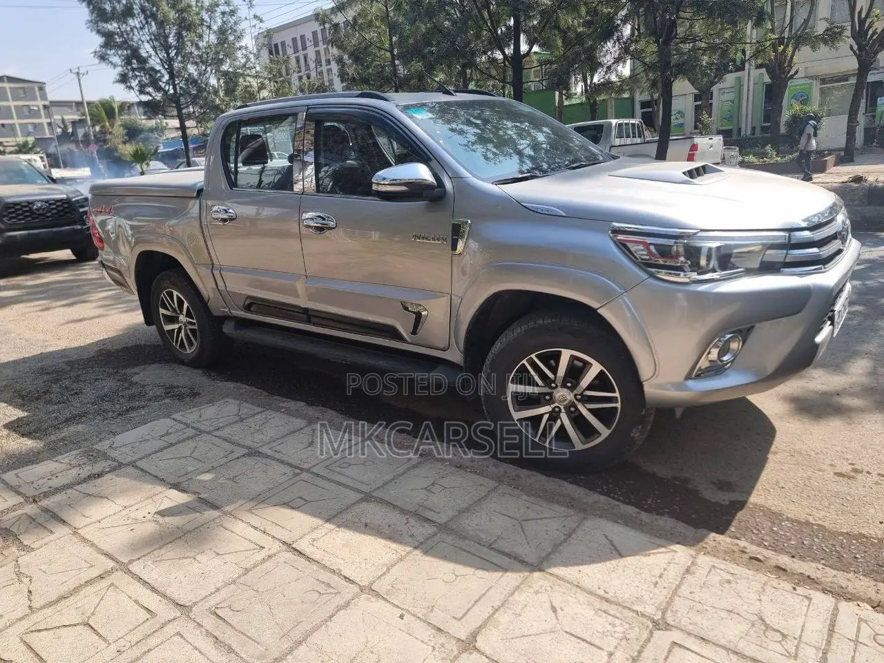 Toyota Hilux Revo Double Cab Deisel 2.8 AWD 2016 Silver