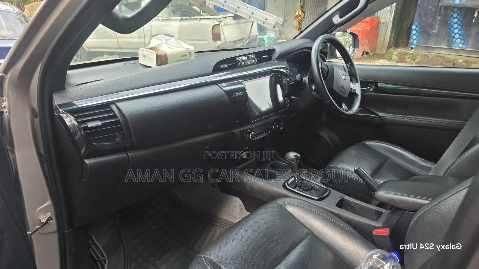 Toyota Hilux 2019 Gold