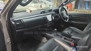 Toyota Hilux 2019 Gold