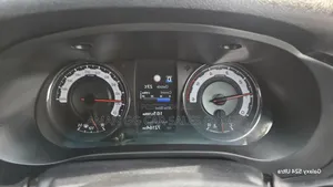 Toyota Hilux 2019 Gold