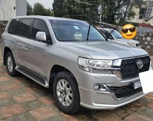 Toyota Land Cruiser 2020 Silver