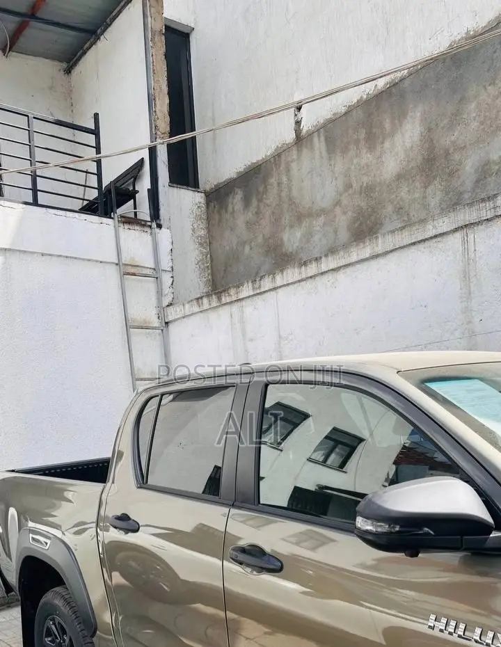 New Toyota Hilux 2025