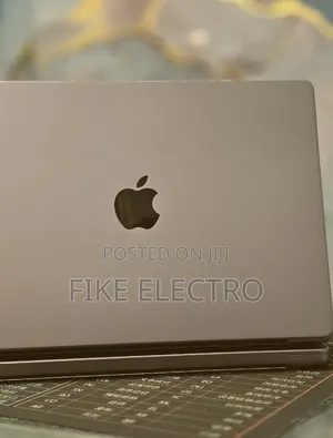 Laptop Apple MacBook Pro 2021 M1 32GB Apple M1 Pro SSD 512GB