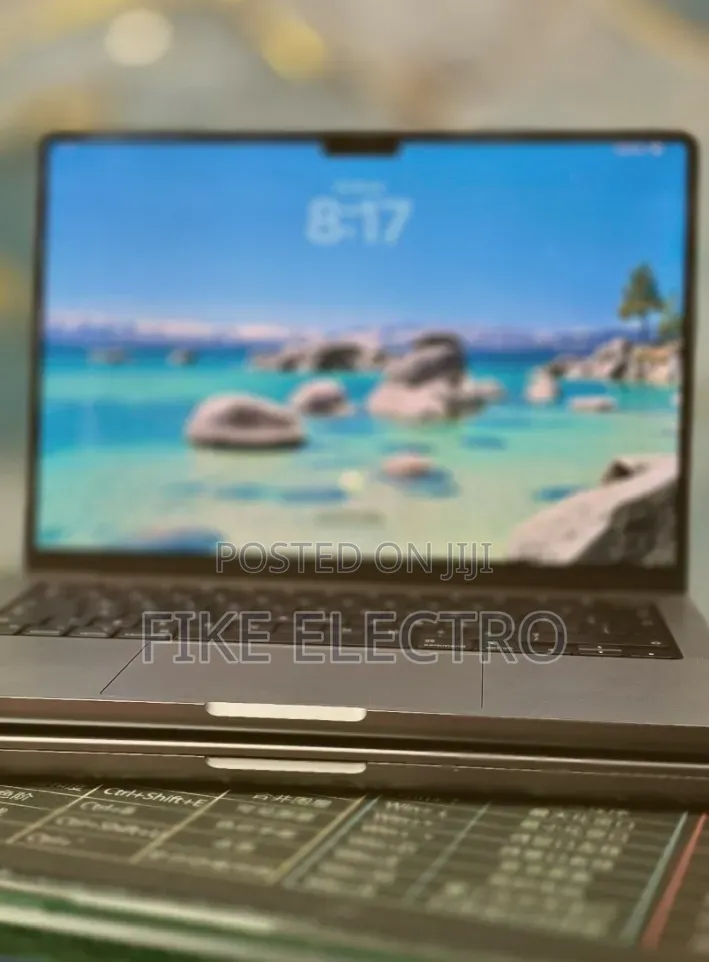 Laptop Apple MacBook Pro 2021 M1 32GB Apple M1 Pro SSD 512GB