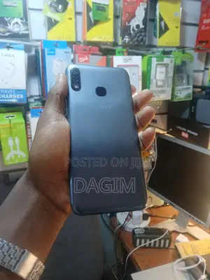 Infinix Hot 8 32 GB Silver