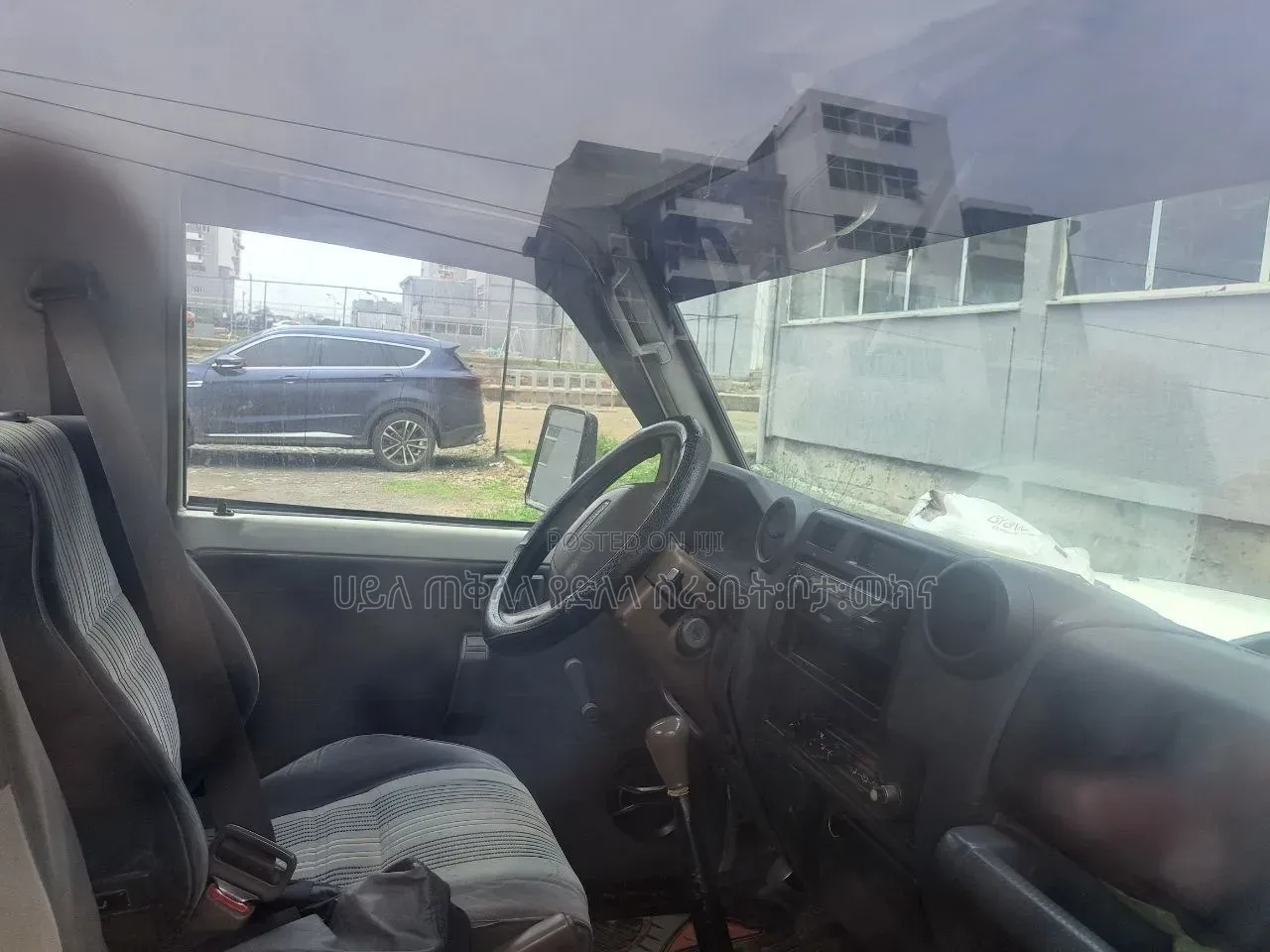 Toyota Land Cruiser 2000 Ivory