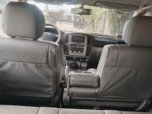 Toyota Land Cruiser 2004 Pink