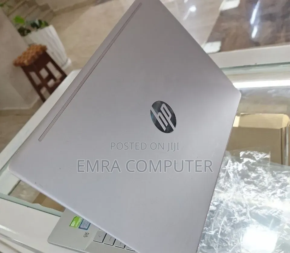 New Laptop MSI Katana GF76 16GB Intel Core i7 SSD 512GB