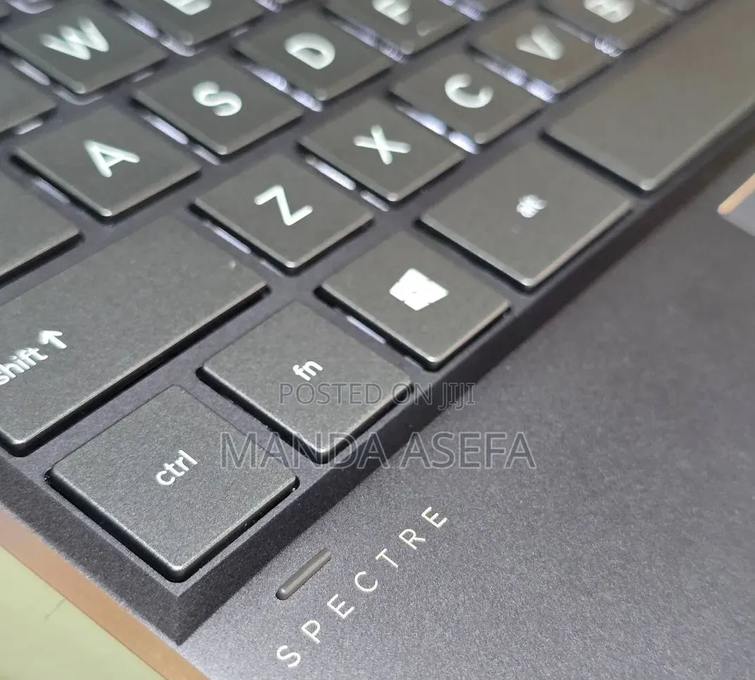 New Laptop HP Spectre 16GB Intel Core i7 SSD 1T