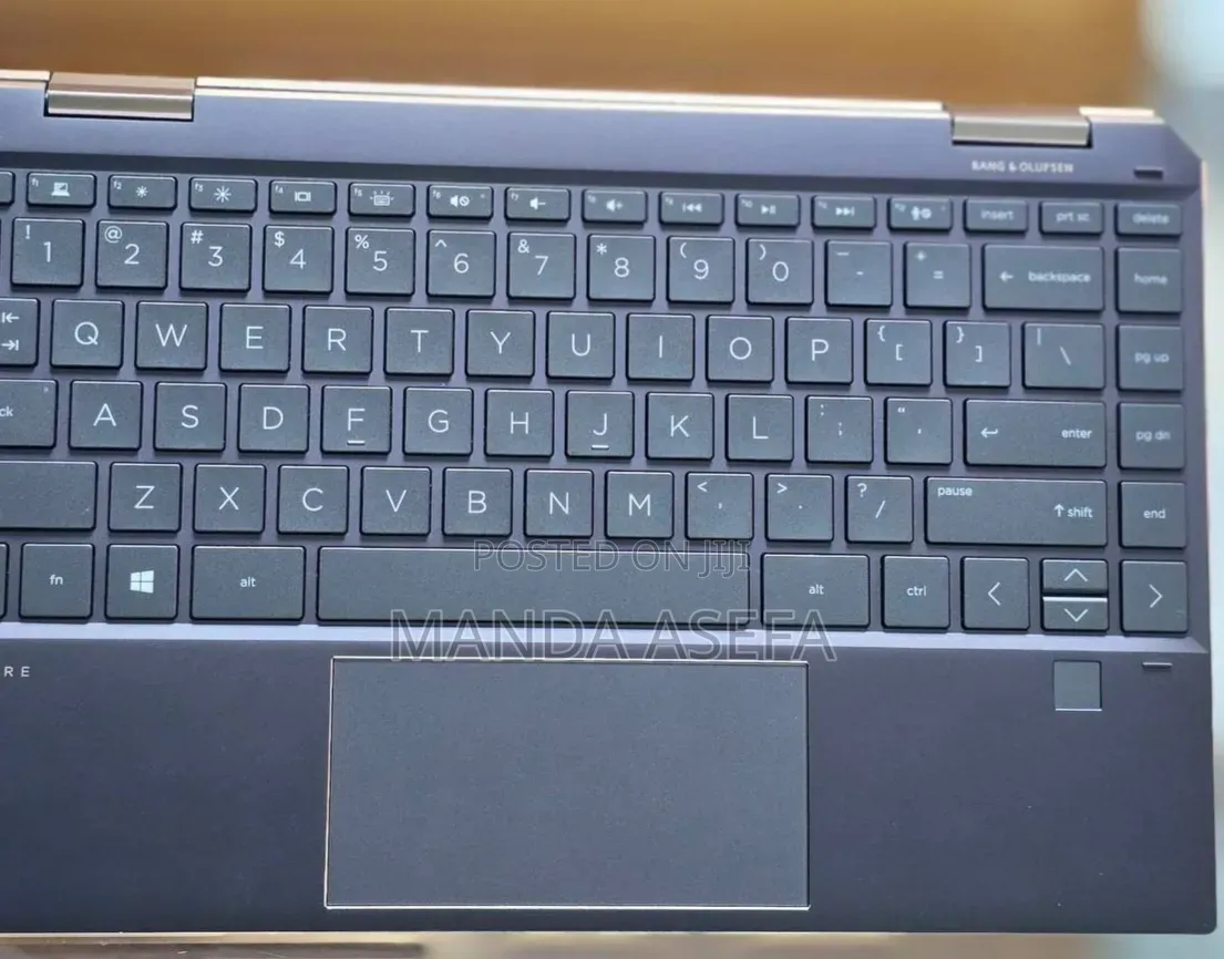 New Laptop HP Spectre 16GB Intel Core i7 SSD 1T