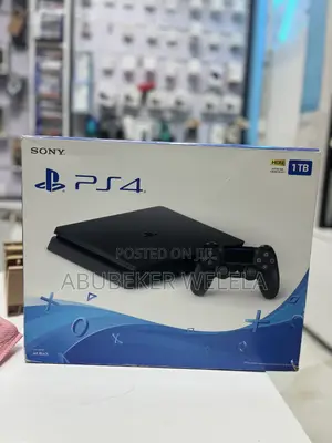 Playstation 4 Slim