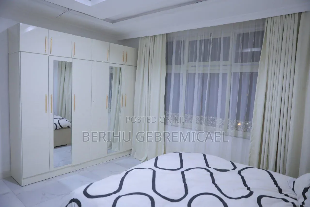 3bdrm Condo in አያት, Bole for rent