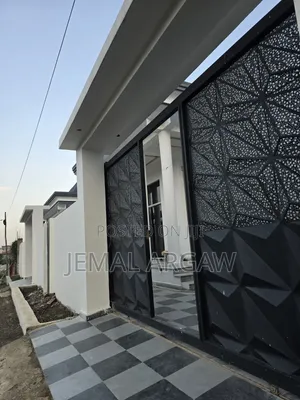 4bdrm House in Villa, Bole for sale