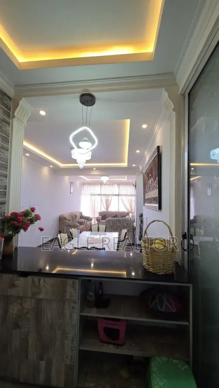 Furnished 3bdrm Apartment in አፓርታማ, Yeka for sale