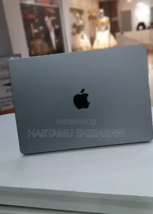New Laptop Apple MacBook Pro 2021 M1 32GB Apple M1 Pro SSD 512GB