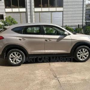 Hyundai Tucson 2018 Gold