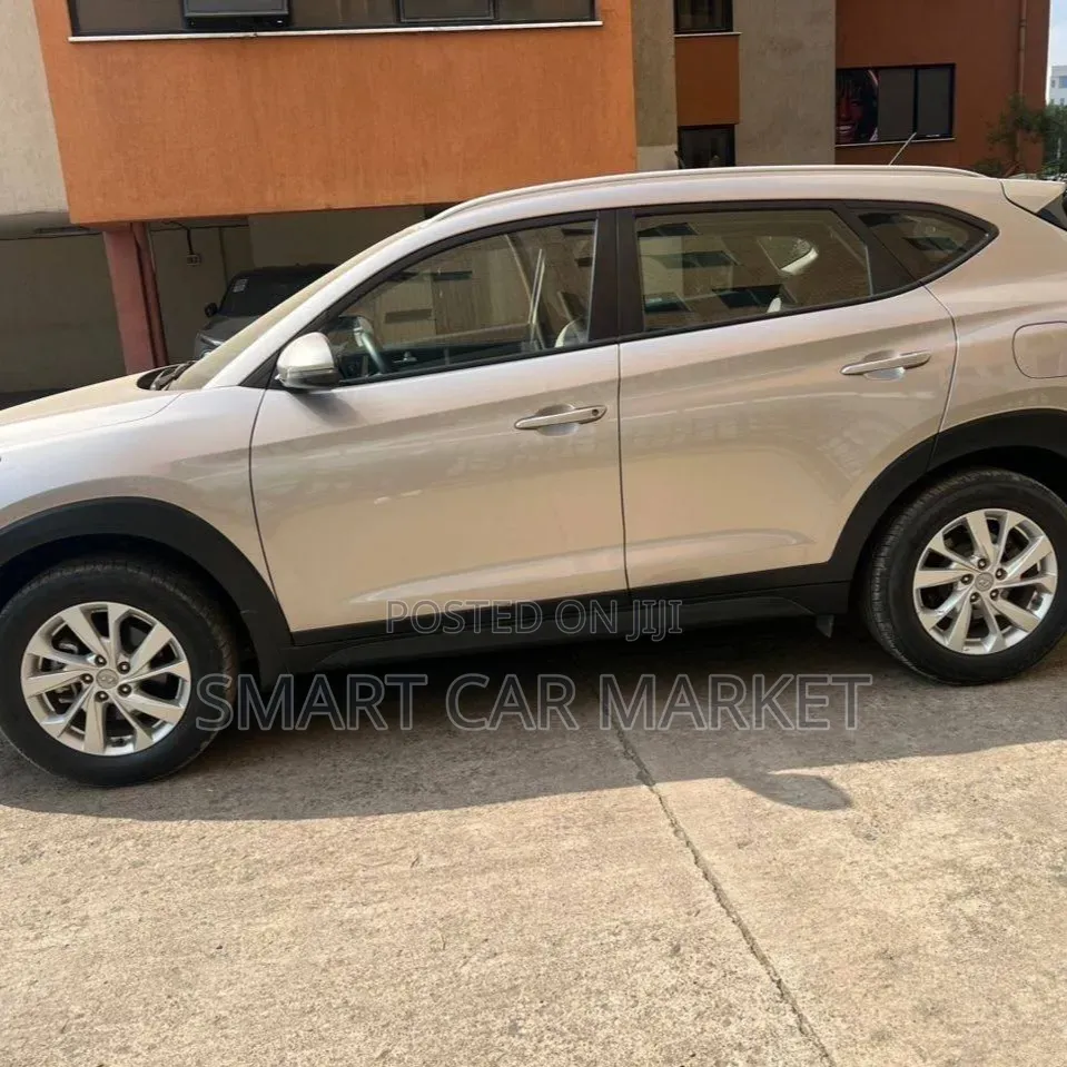 Hyundai Tucson 2018 Gold