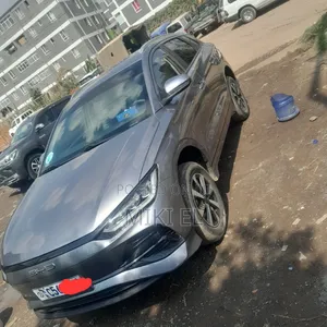 BYD E2 43 kWh 94 hp FWD 2024 Gray
