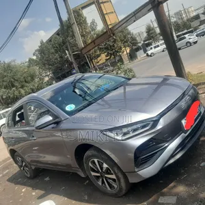 BYD E2 43 kWh 94 hp FWD 2024 Gray
