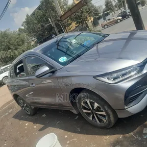 BYD E2 43 kWh 94 hp FWD 2024 Gray