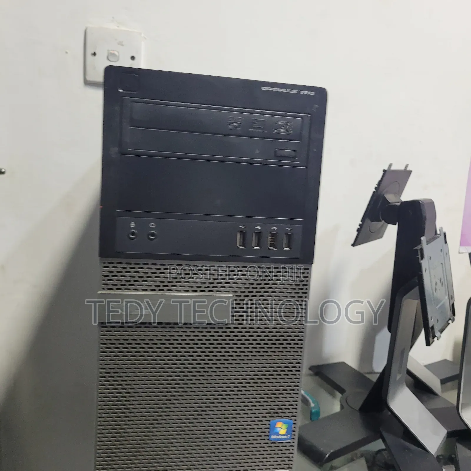 New Desktop Computer Dell OptiPlex 790 4GB Intel Core i5 HDD 500GB