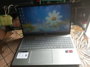 New Laptop HP 15 8GB AMD Ryzen 5 SSD 512GB