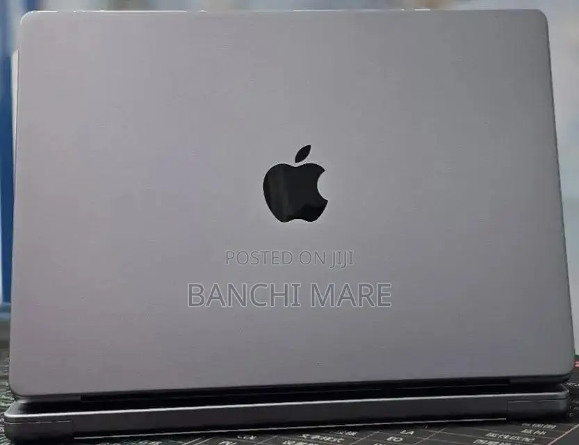New Laptop Apple MacBook Pro 2021 M1 32GB Apple M1 Pro SSD 512GB