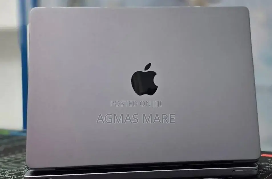 New Laptop Apple MacBook Pro 2021 M1 32GB Apple M1 Pro SSD 512GB