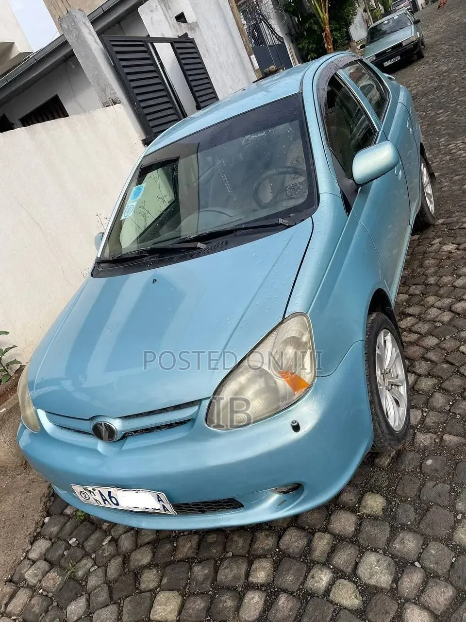 Toyota Platz 2004