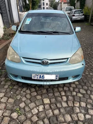 Toyota Platz 2004