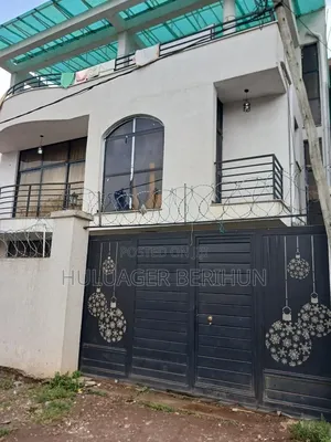 Furnished 3bdrm Villa in Bole for sale