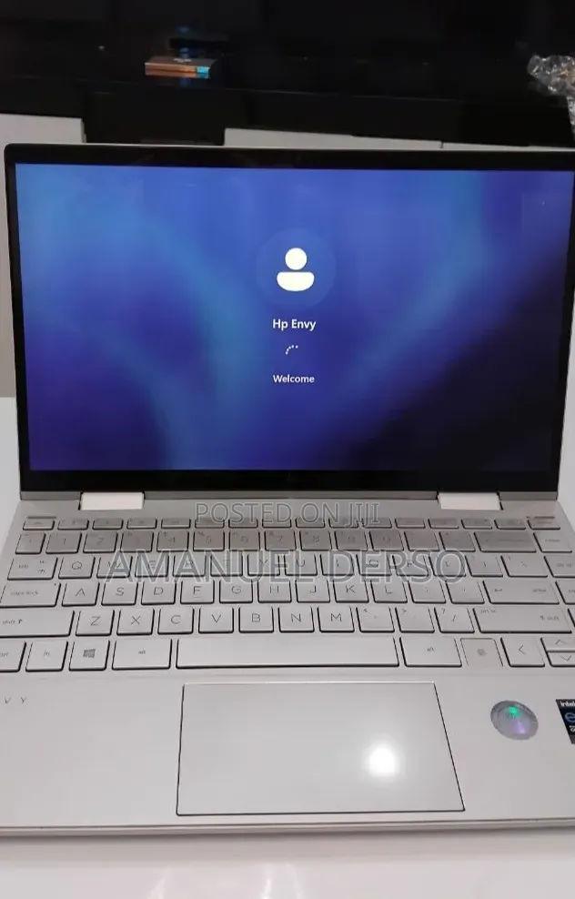 New Laptop HP Envy x360 8GB Intel Core i7 SSD 512GB