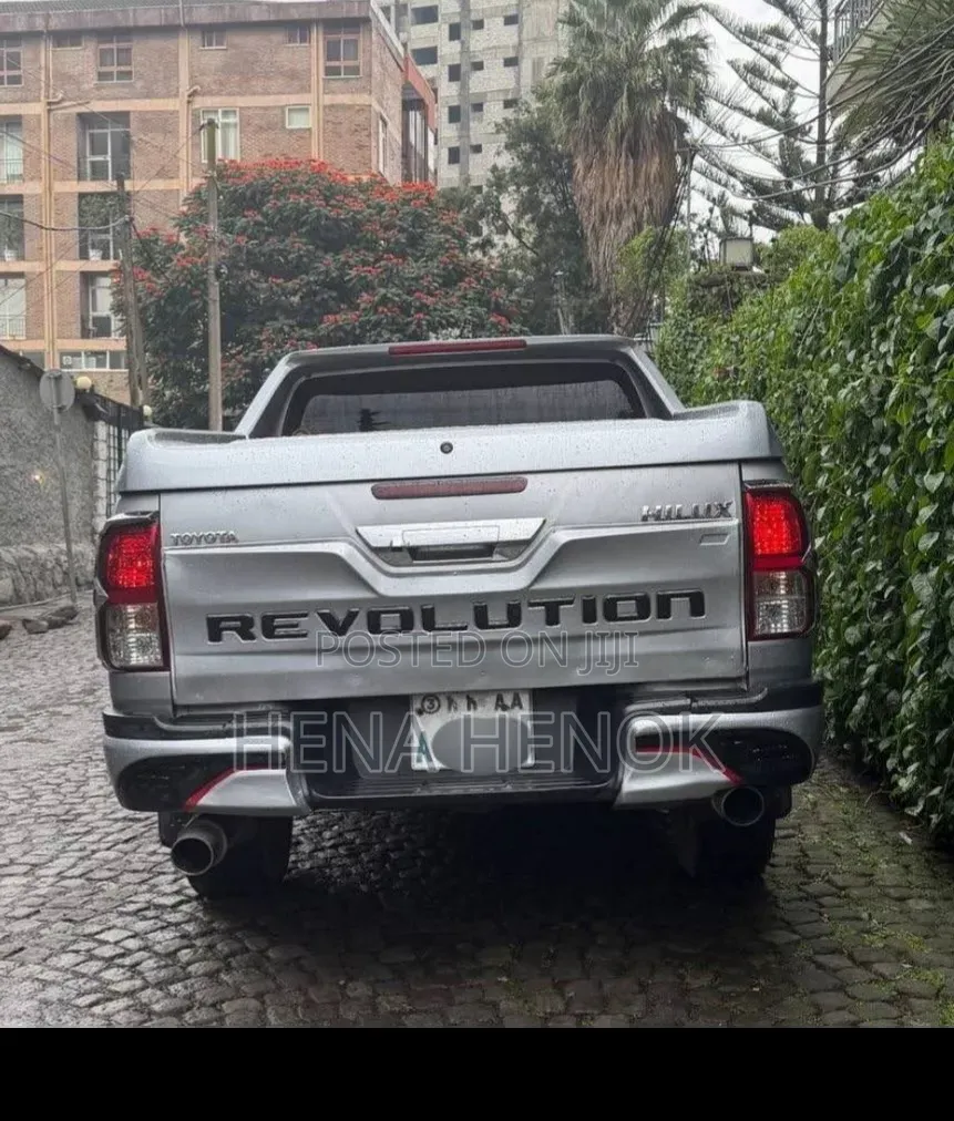 Toyota Hilux 2017 Silver