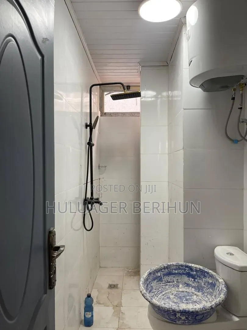 Furnished 3bdrm House in Bole for sale